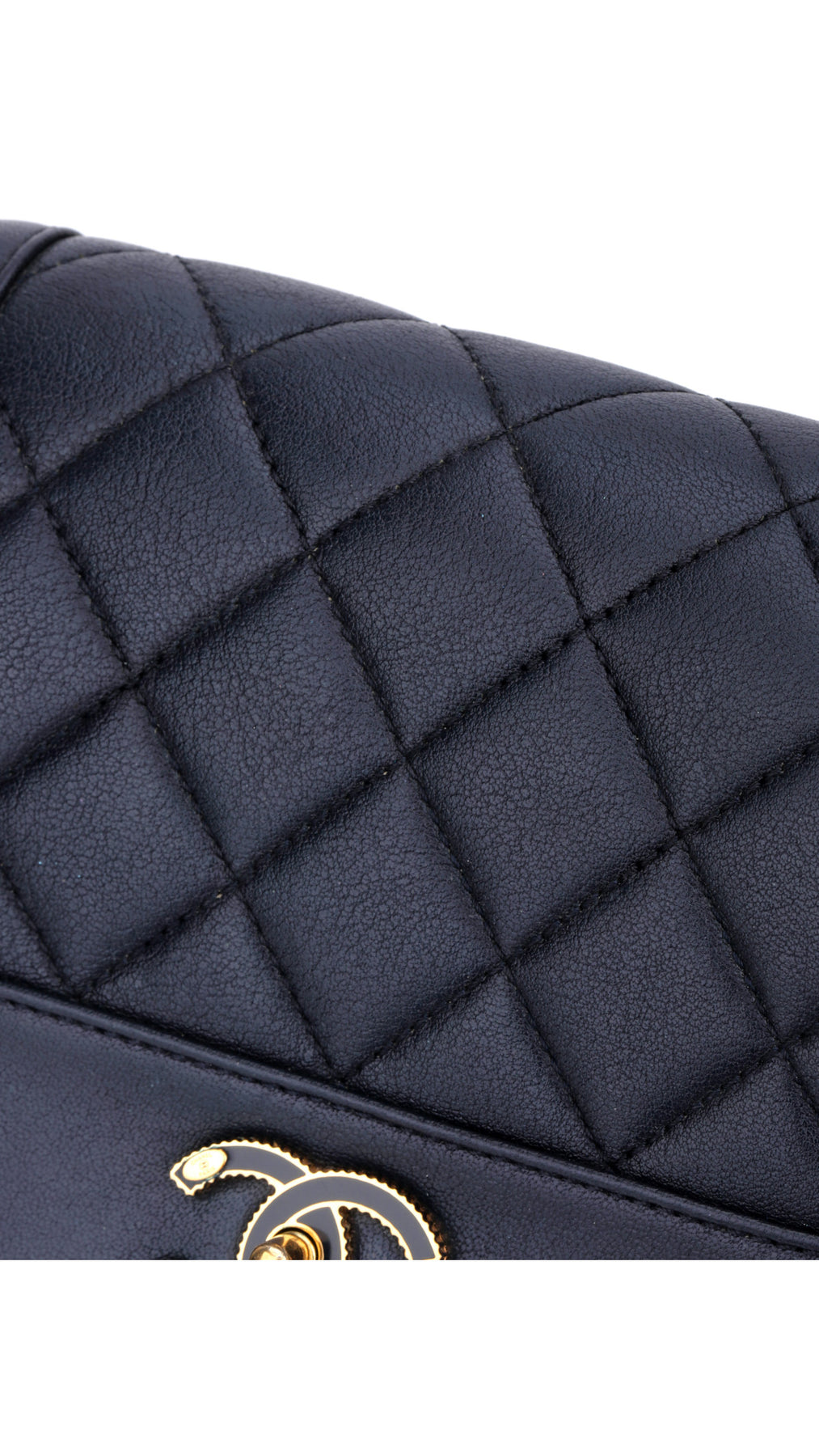 Chanel Mademoiselle Flap Bag Medium - Mörkblå