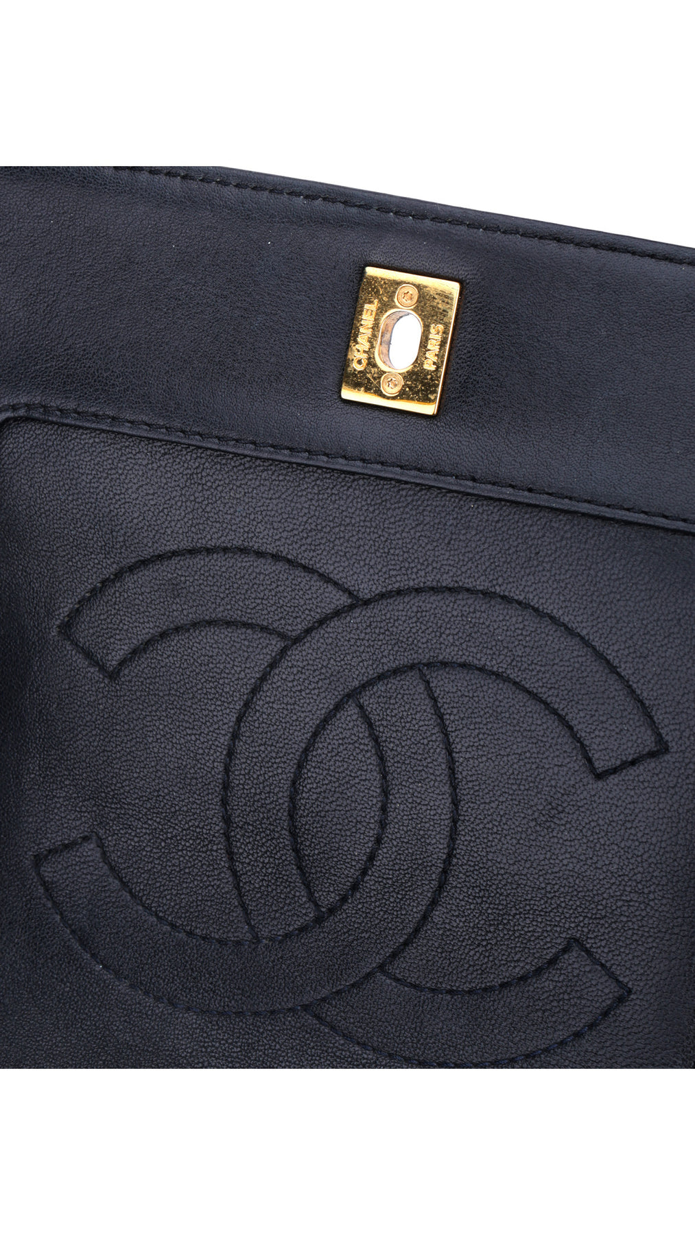 Chanel Mademoiselle Flap Bag Medium - Mörkblå