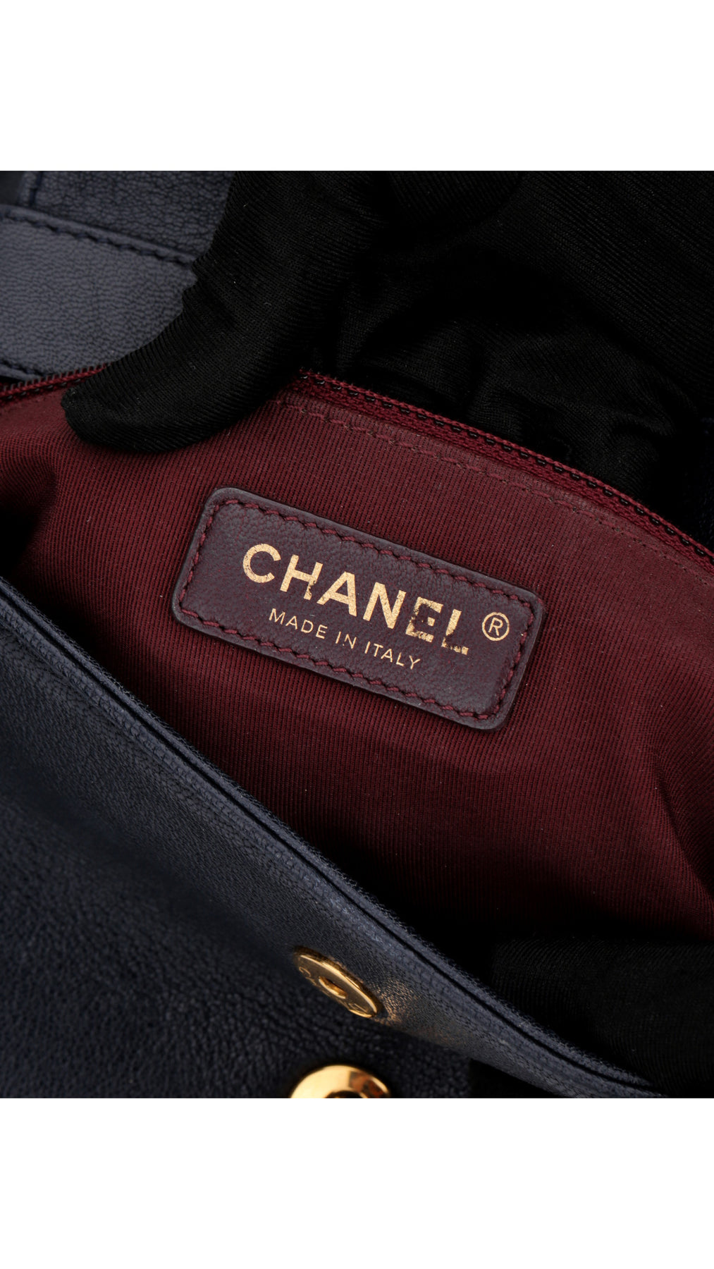 Chanel Mademoiselle Flap Bag Medium - Mörkblå
