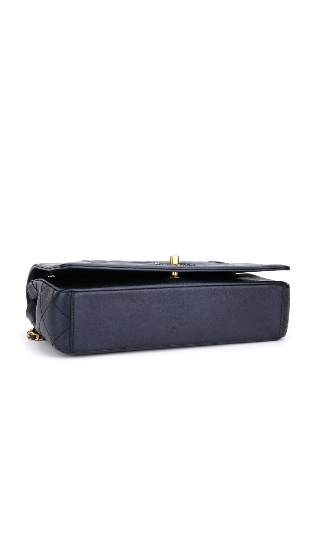 Chanel Mademoiselle Flap Bag Medium - Mörkblå