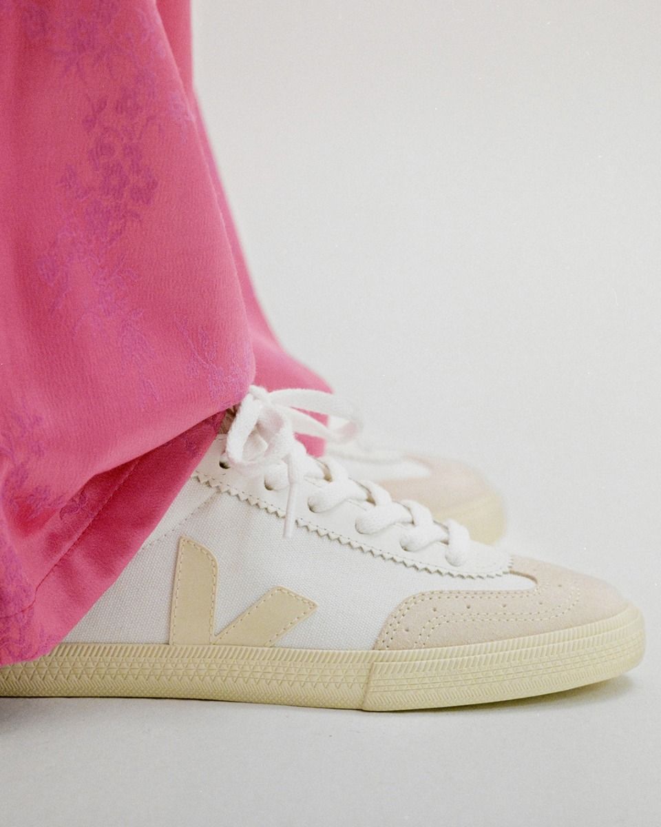 Volley Canvas - White Pierre