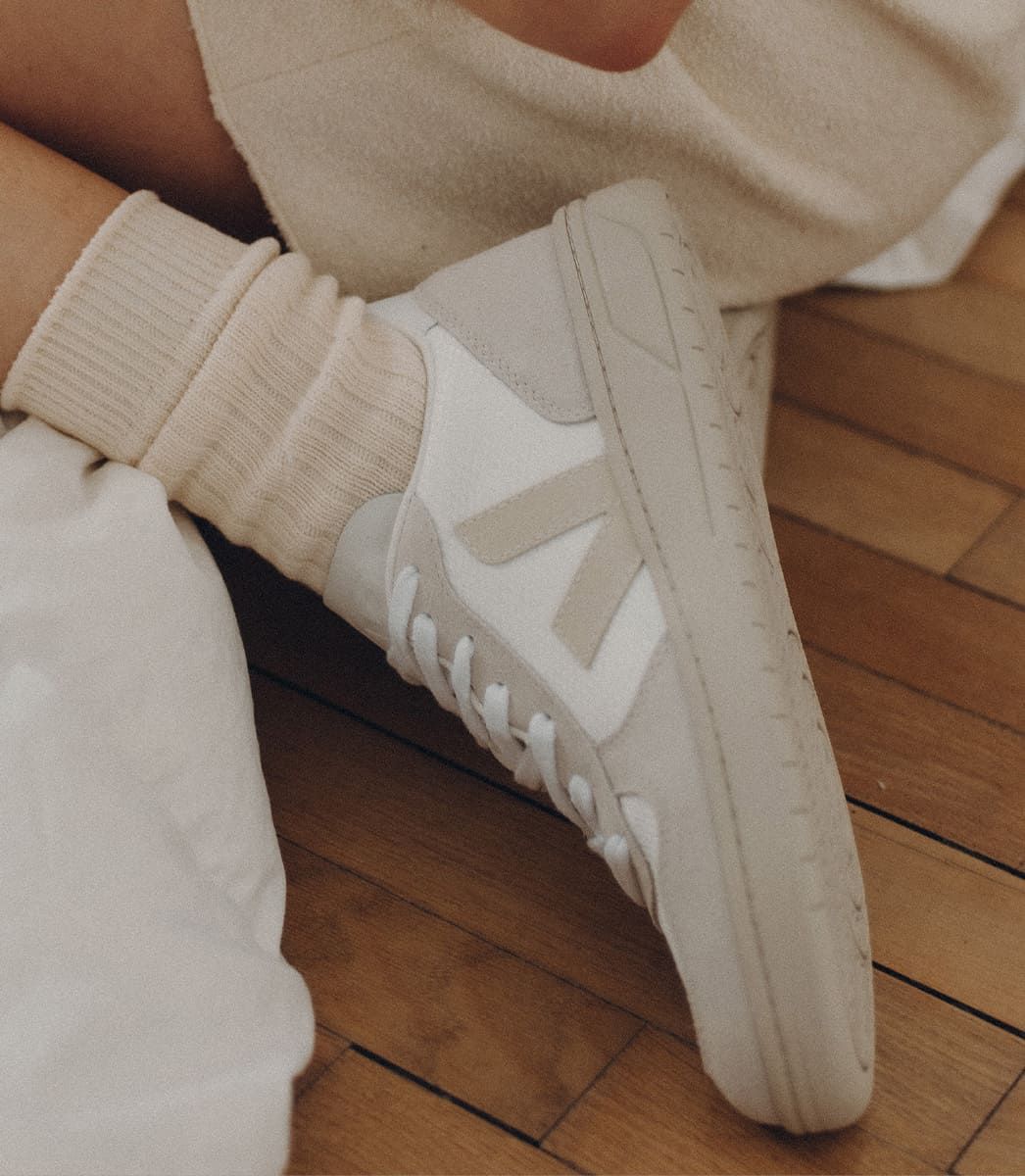 V-10 B-Mesh - White Natural Pierre