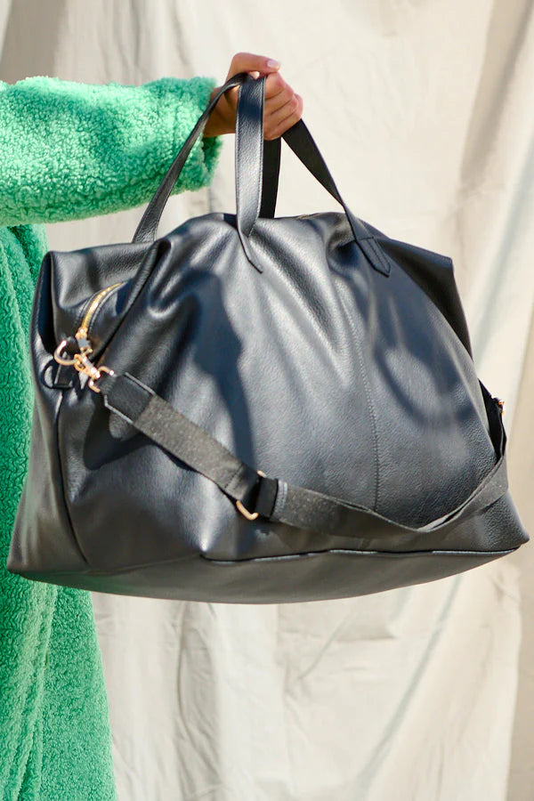 Holdall Medium Weekend Bag - Black Leather Look
