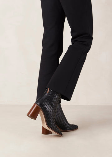 West Braided Leather - Black