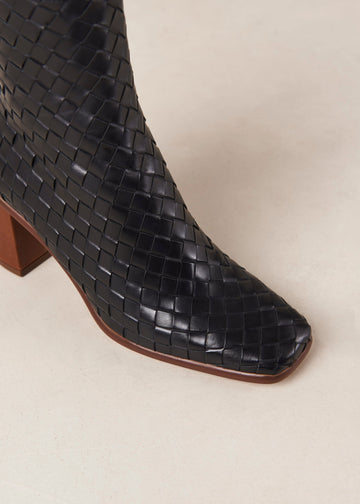 West Braided Leather - Black