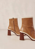 West Retro -  Camel Cream