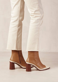 West Retro -  Camel Cream
