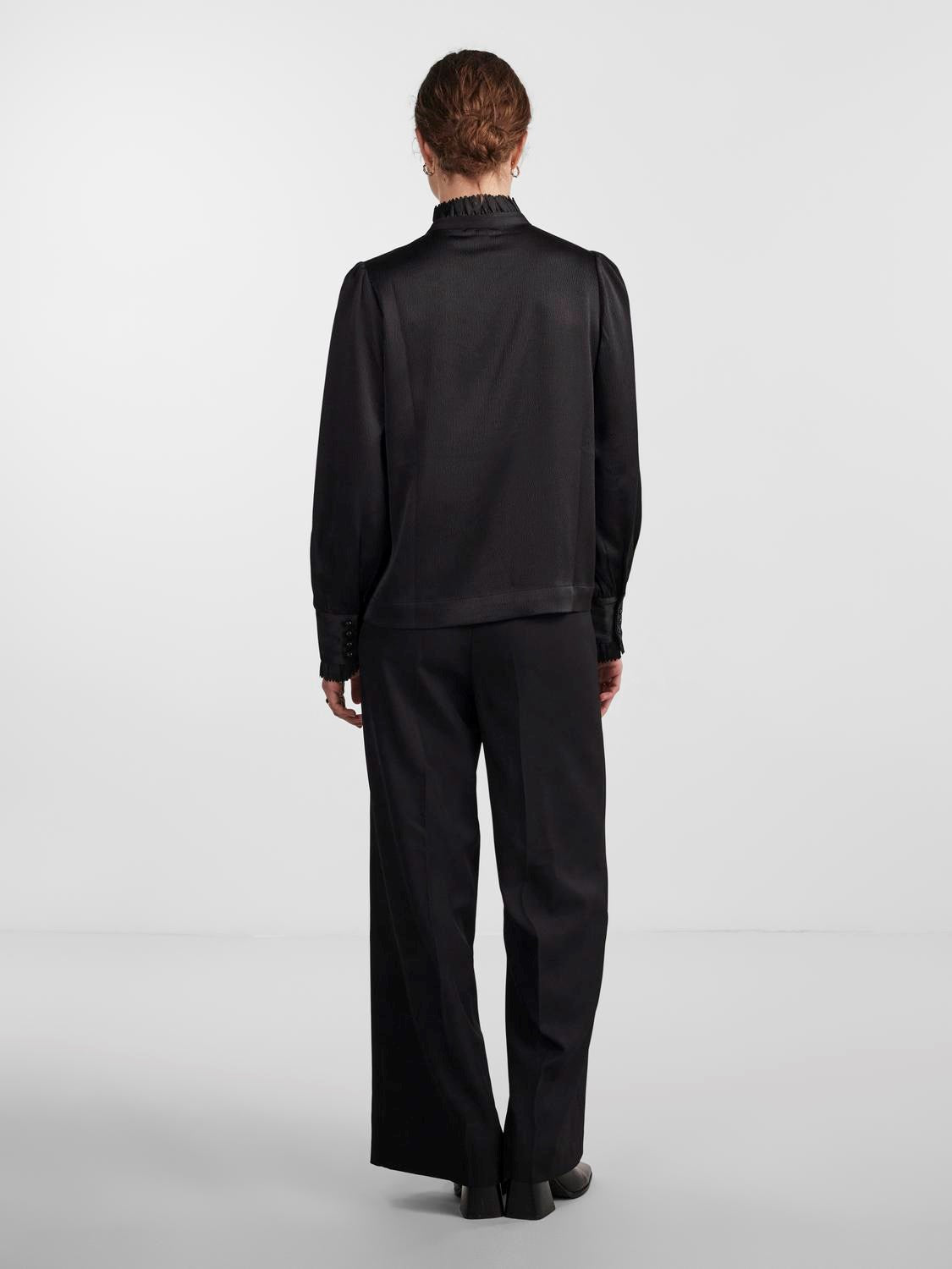 Yasfrilla LS Top - Black