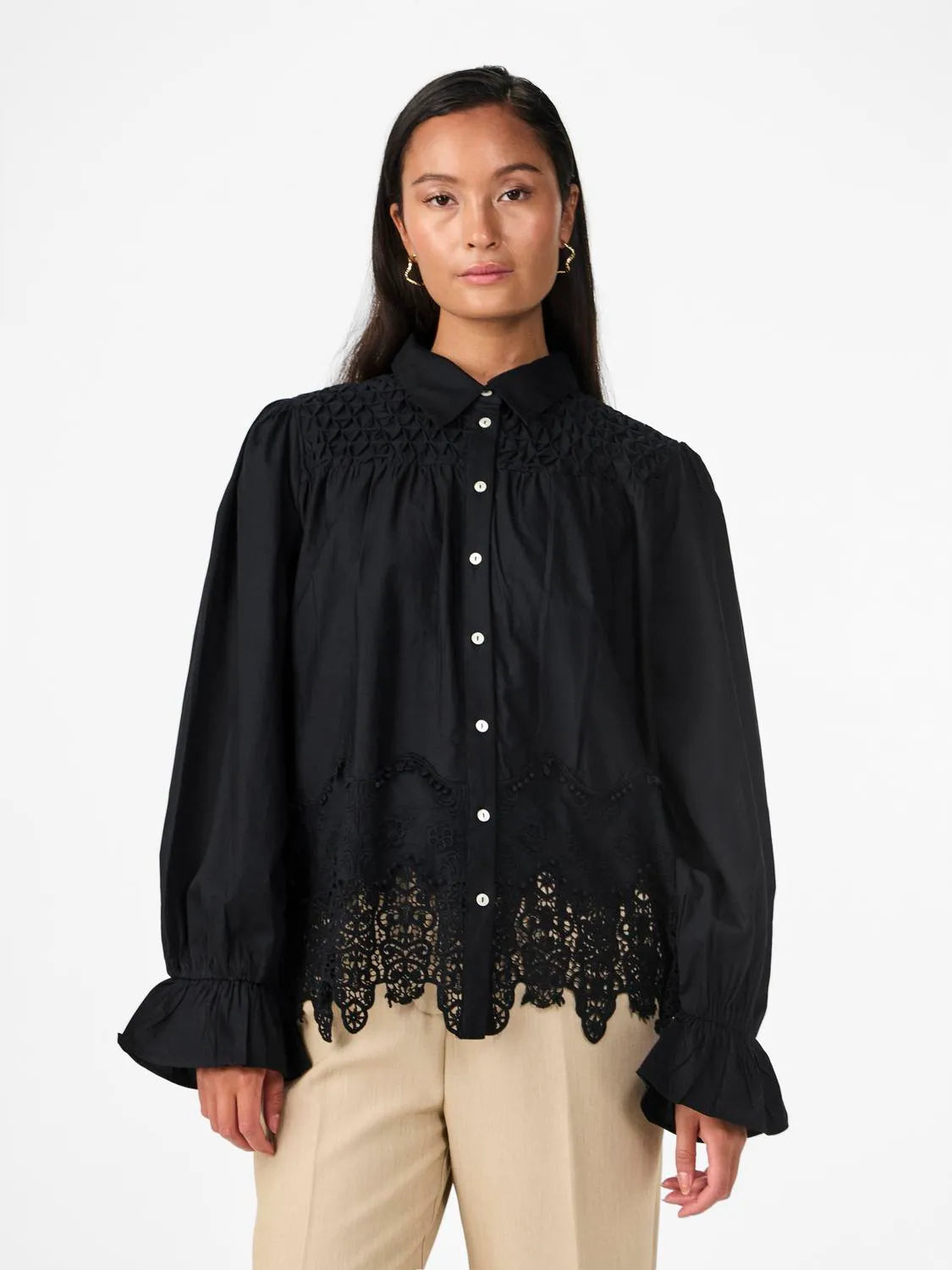 Yasobea Ls Shirt - Black