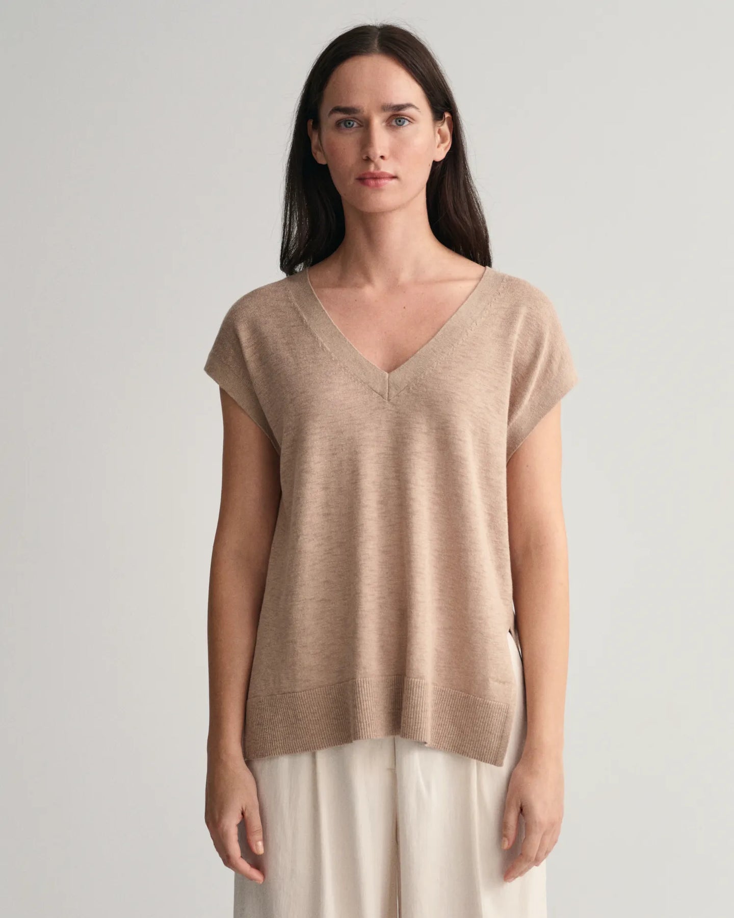 Linen-Blend V-Neck Vest - Horn Beige