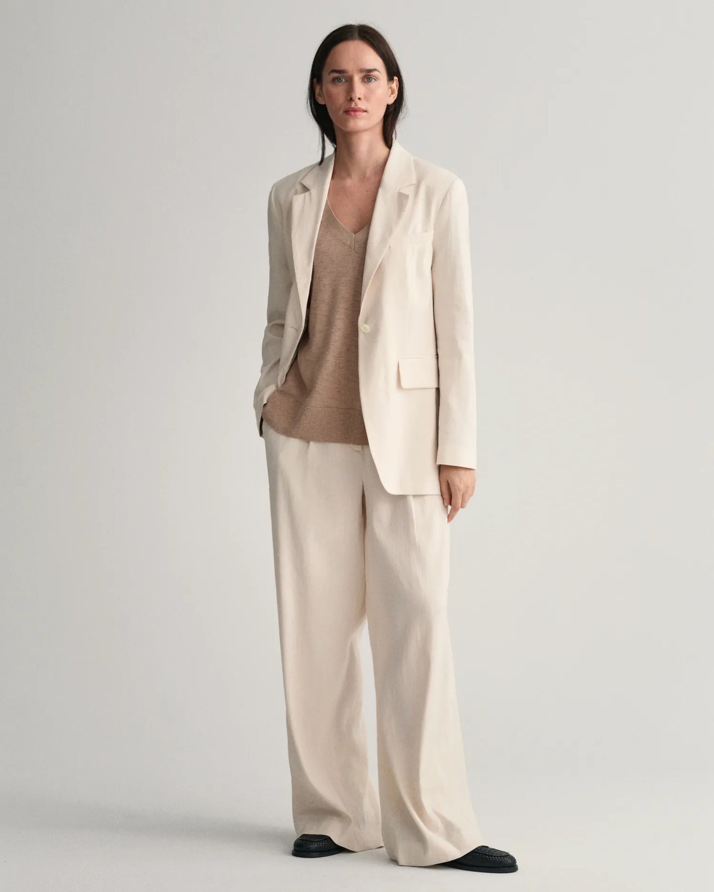 Linen-Blend V-Neck Vest - Horn Beige