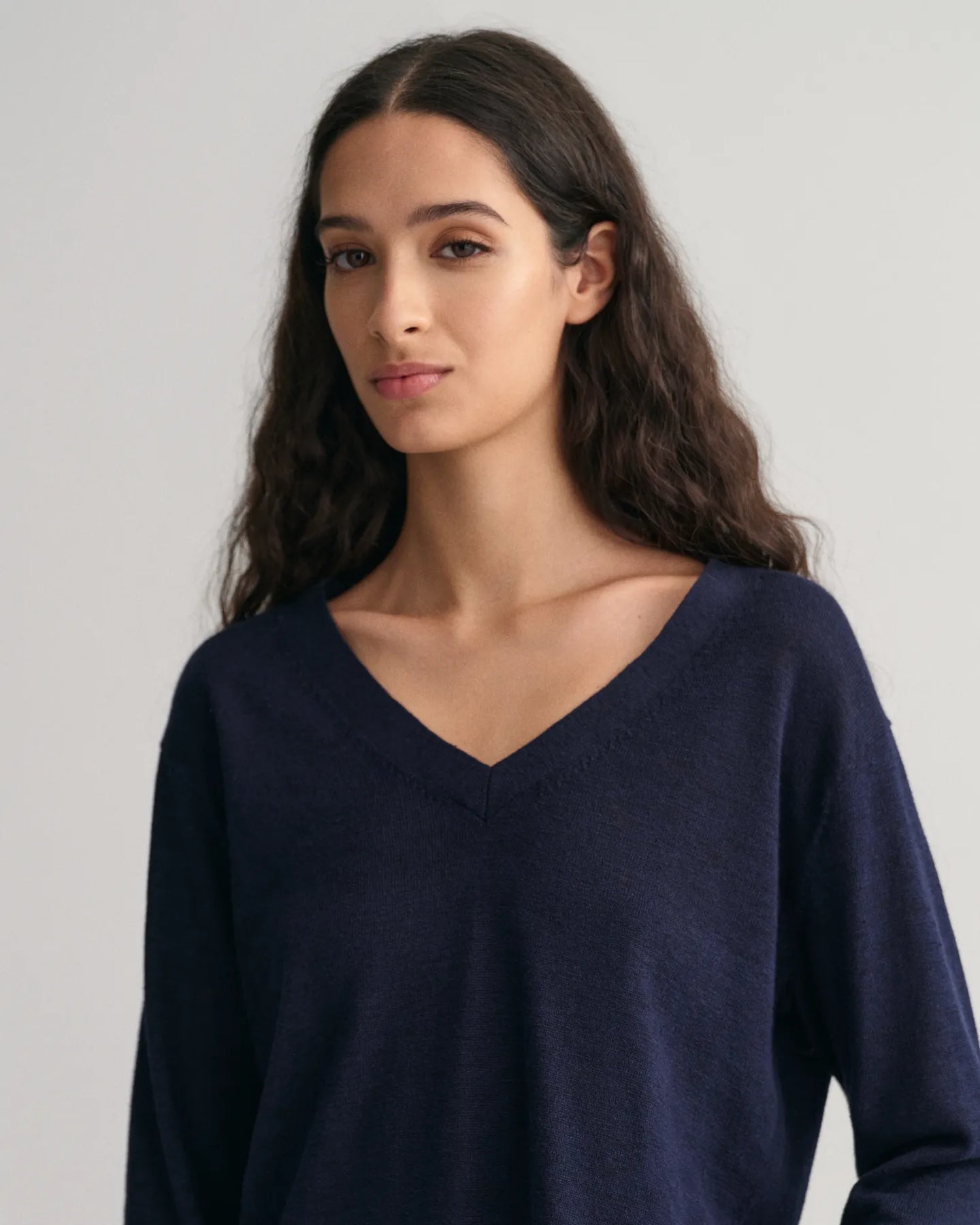 Linen-Blend V-Neck - Evening Blue