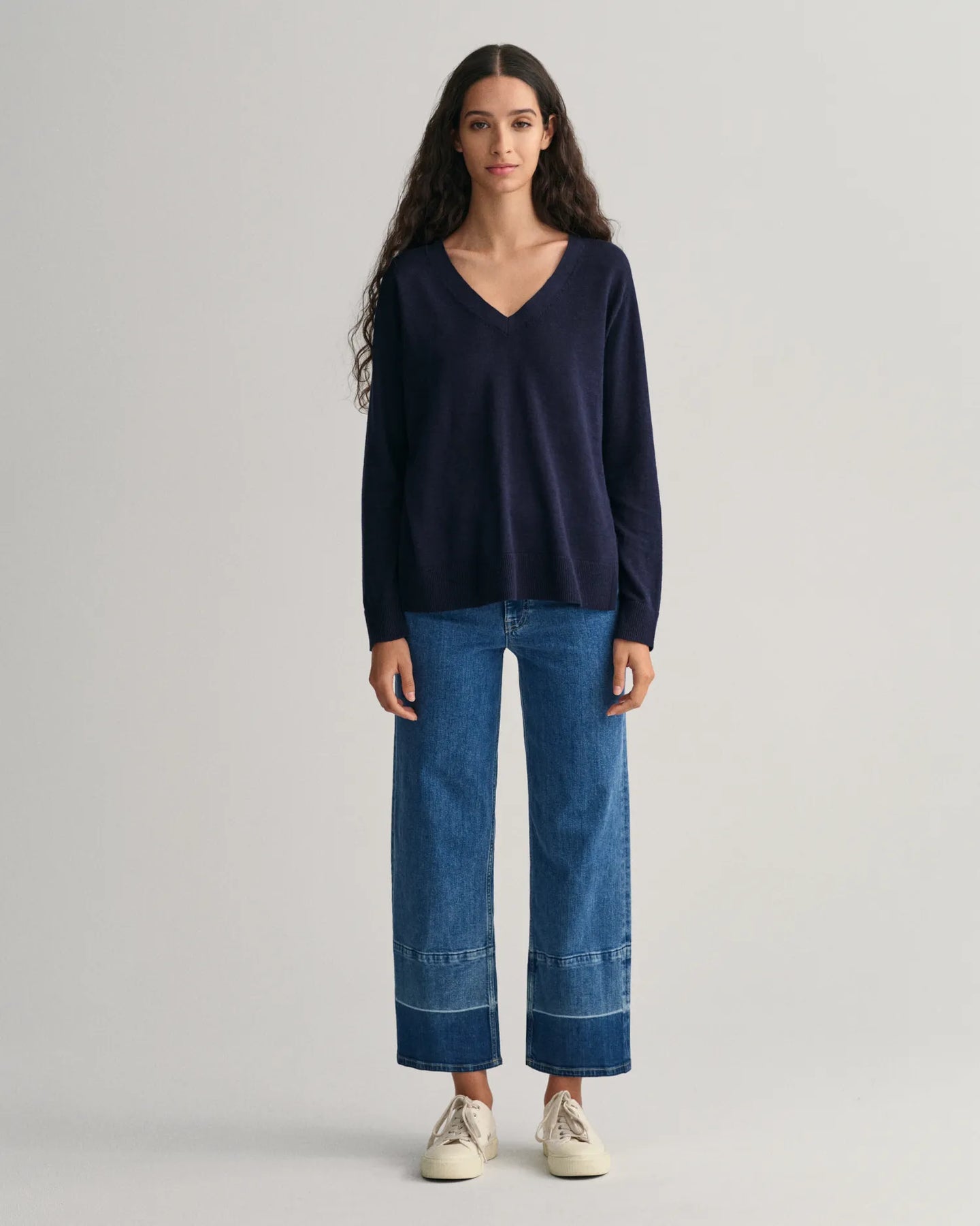 Linen-Blend V-Neck - Evening Blue