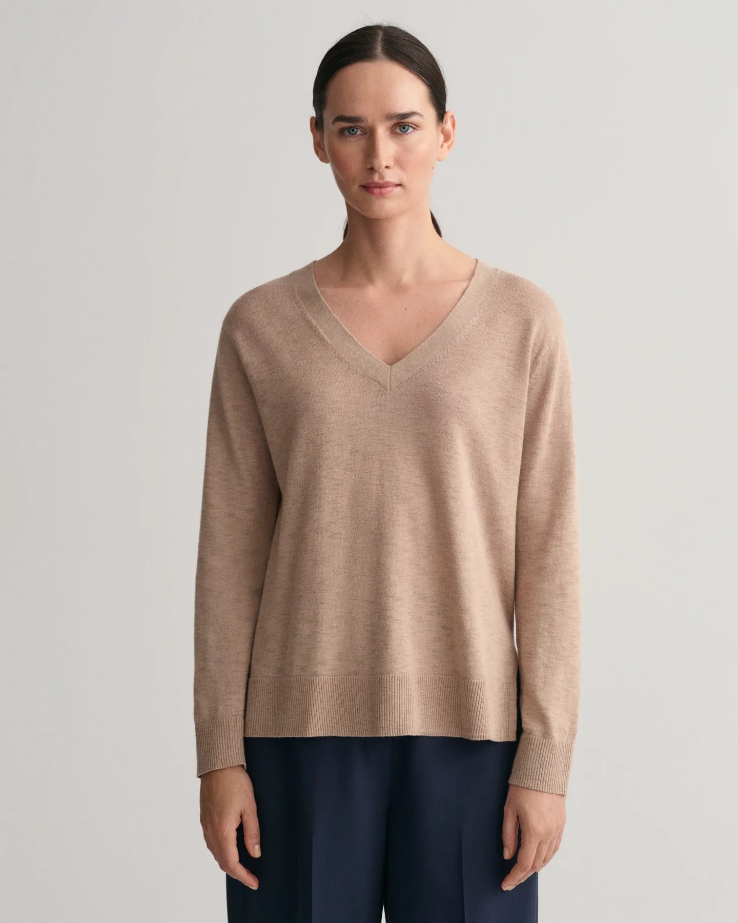 Linen-Blend V-Neck - Horn Beige