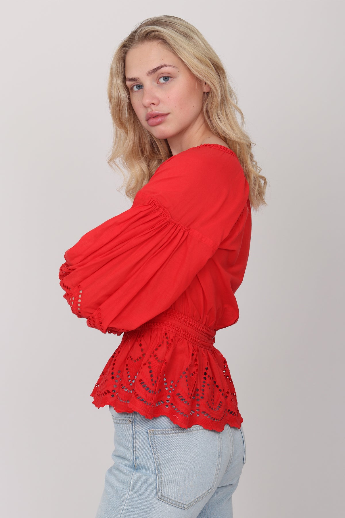 Agnes Blouse Waist - Red - Pia Tjelta - Bluser & Skjorter - VILLOID.no