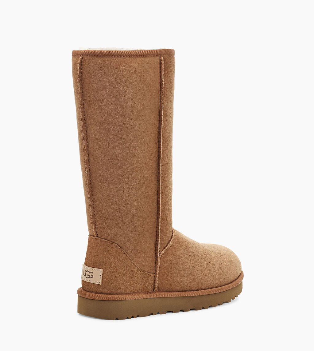 UGG W Classic Tall II - Chestnut