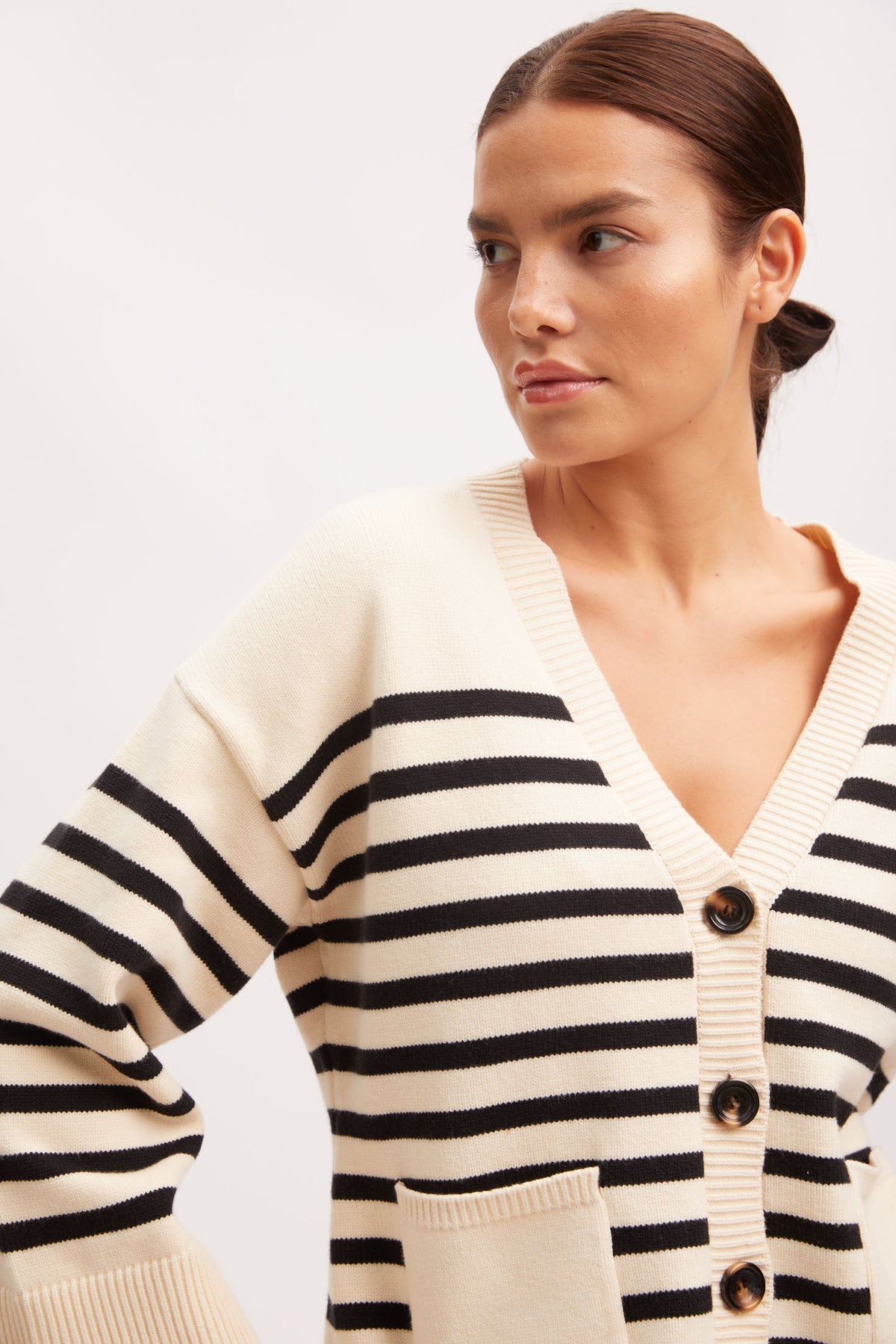 EmblaGZ Cardigan - Black/Off White