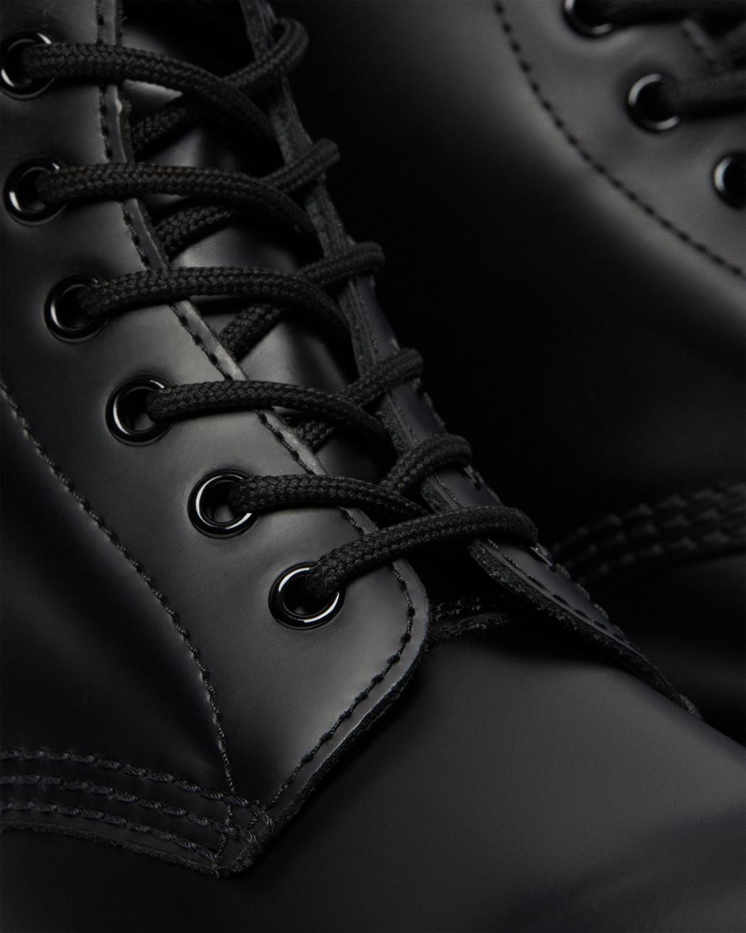 1460 Smooth Leather Lace Up Boots - Black Vintage