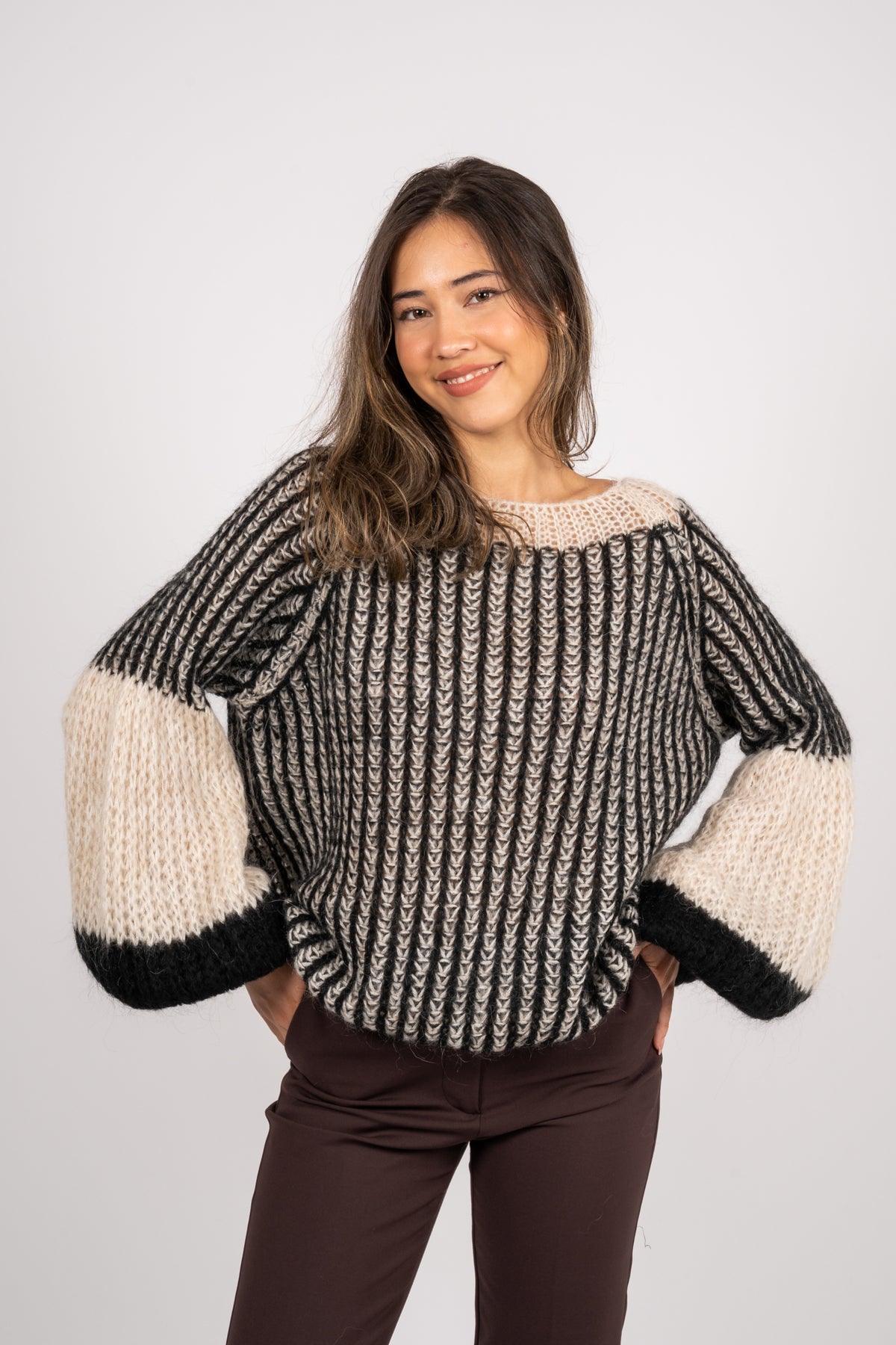 Liana Knit Sweater - Cream/Black