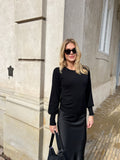 Magdalena Solid Knit Blouse - Black