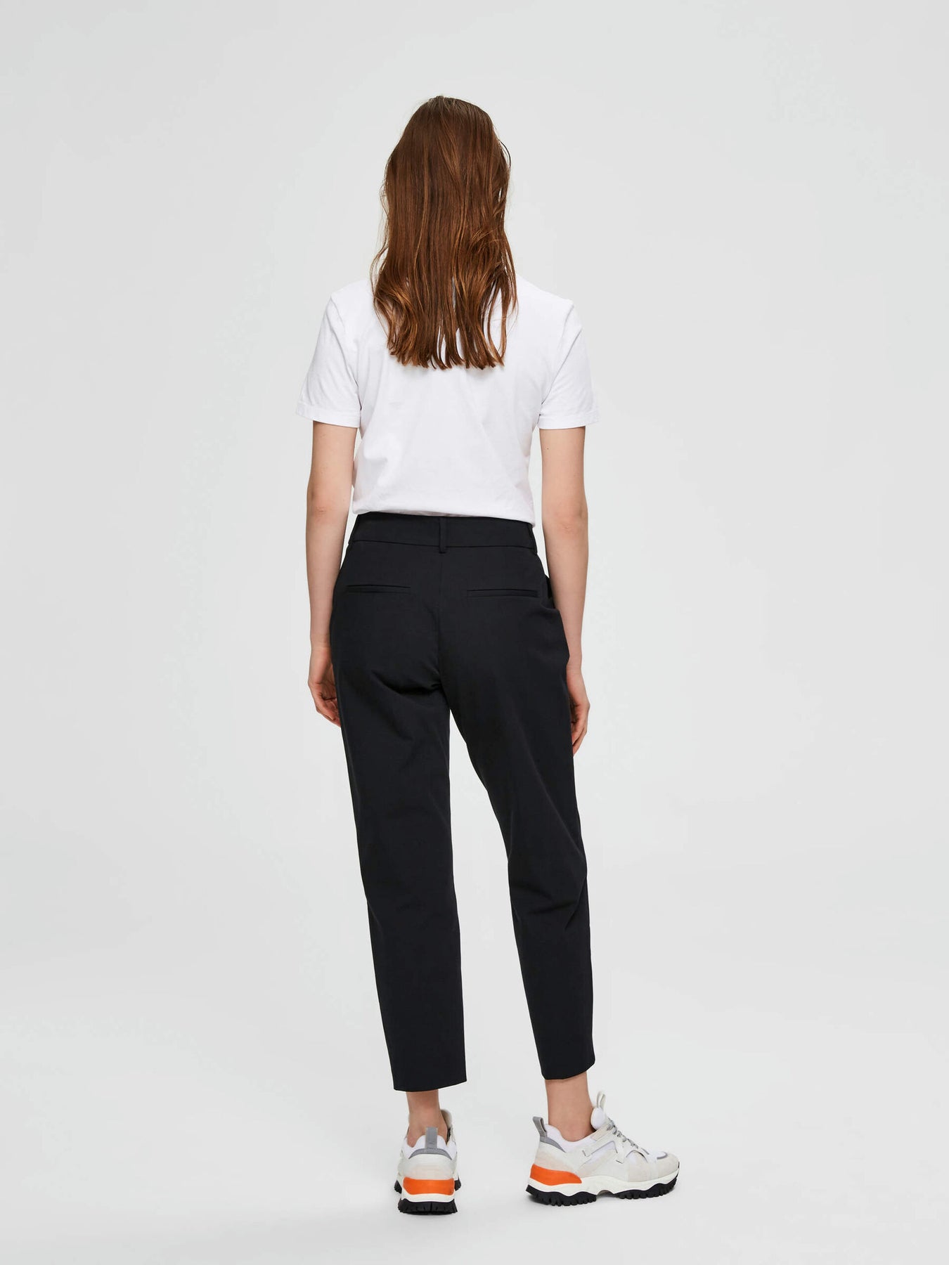 Ria MW Cropped Pant - Black