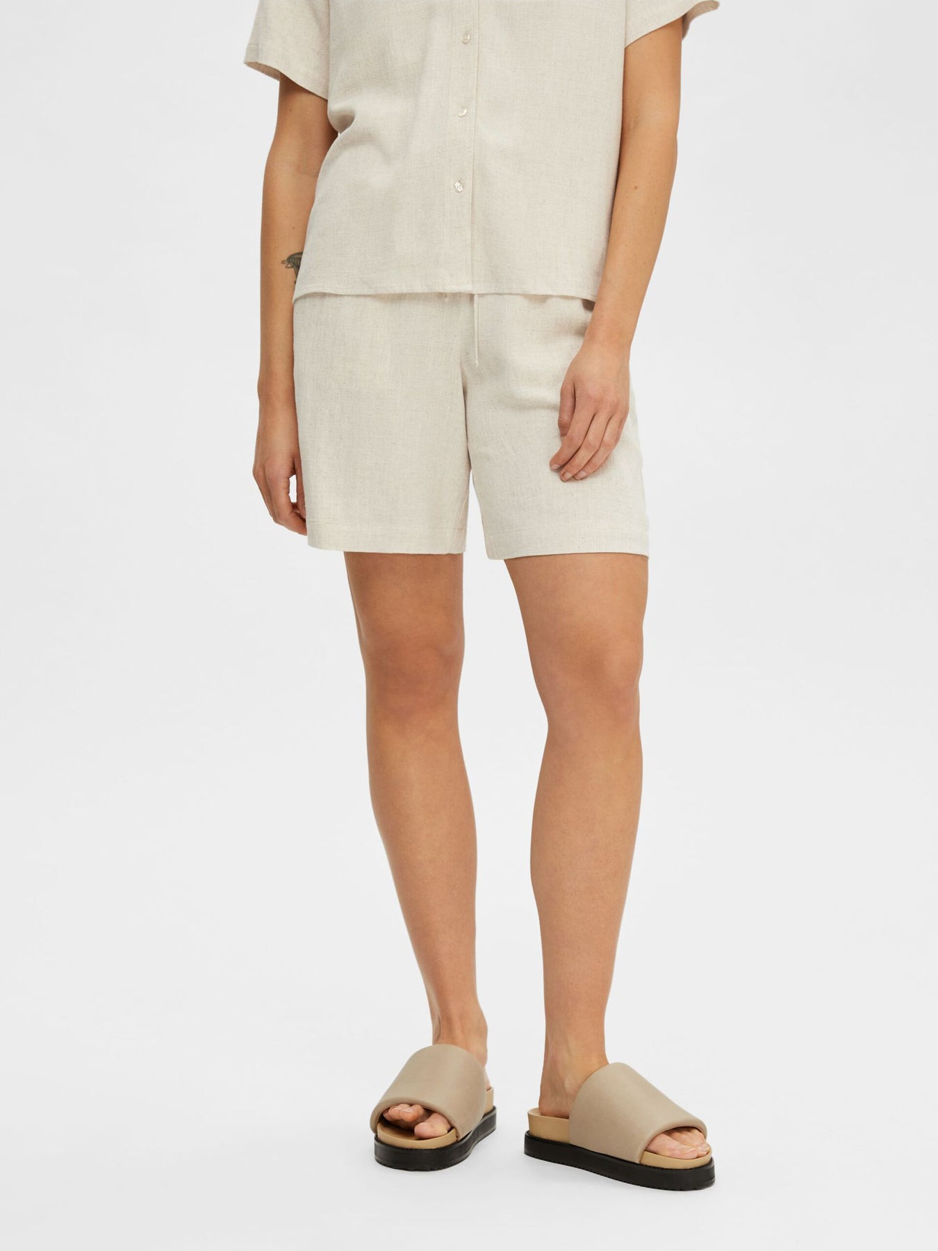 Viva MW Shorts B - Sandshell