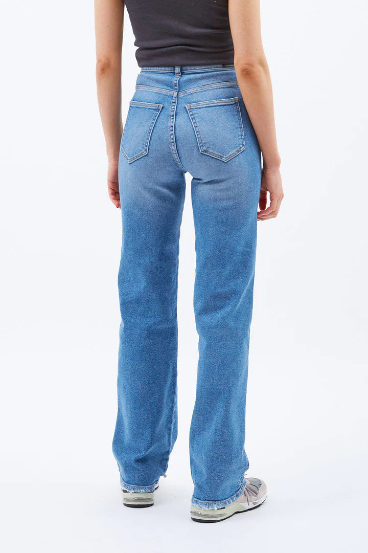 Moxy Straight - Cape Sky Worn Hem
