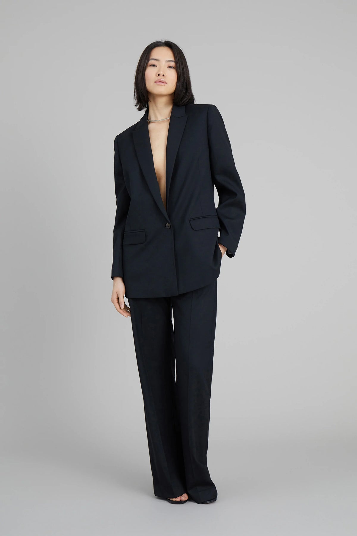 Sussima Outerwear - Black