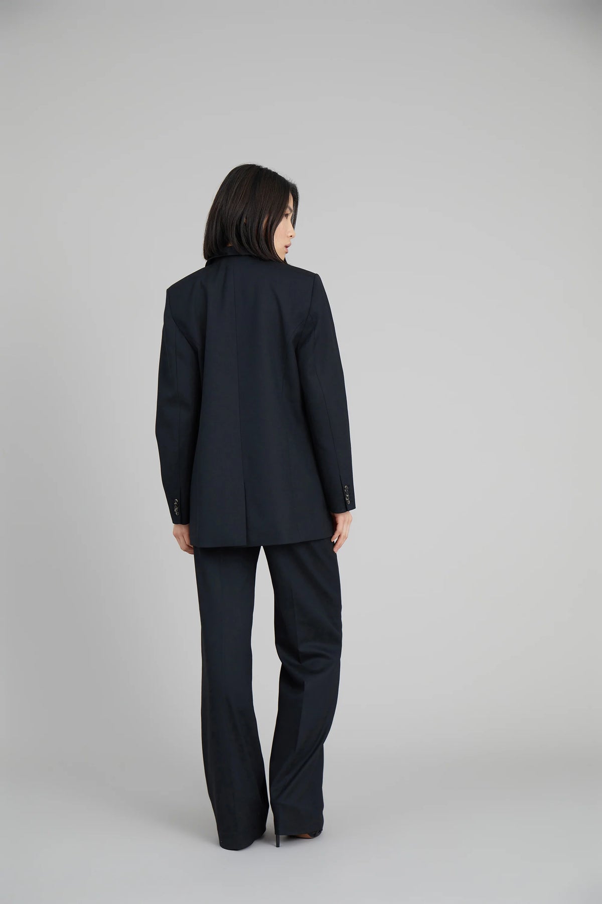 Sussima Outerwear - Black