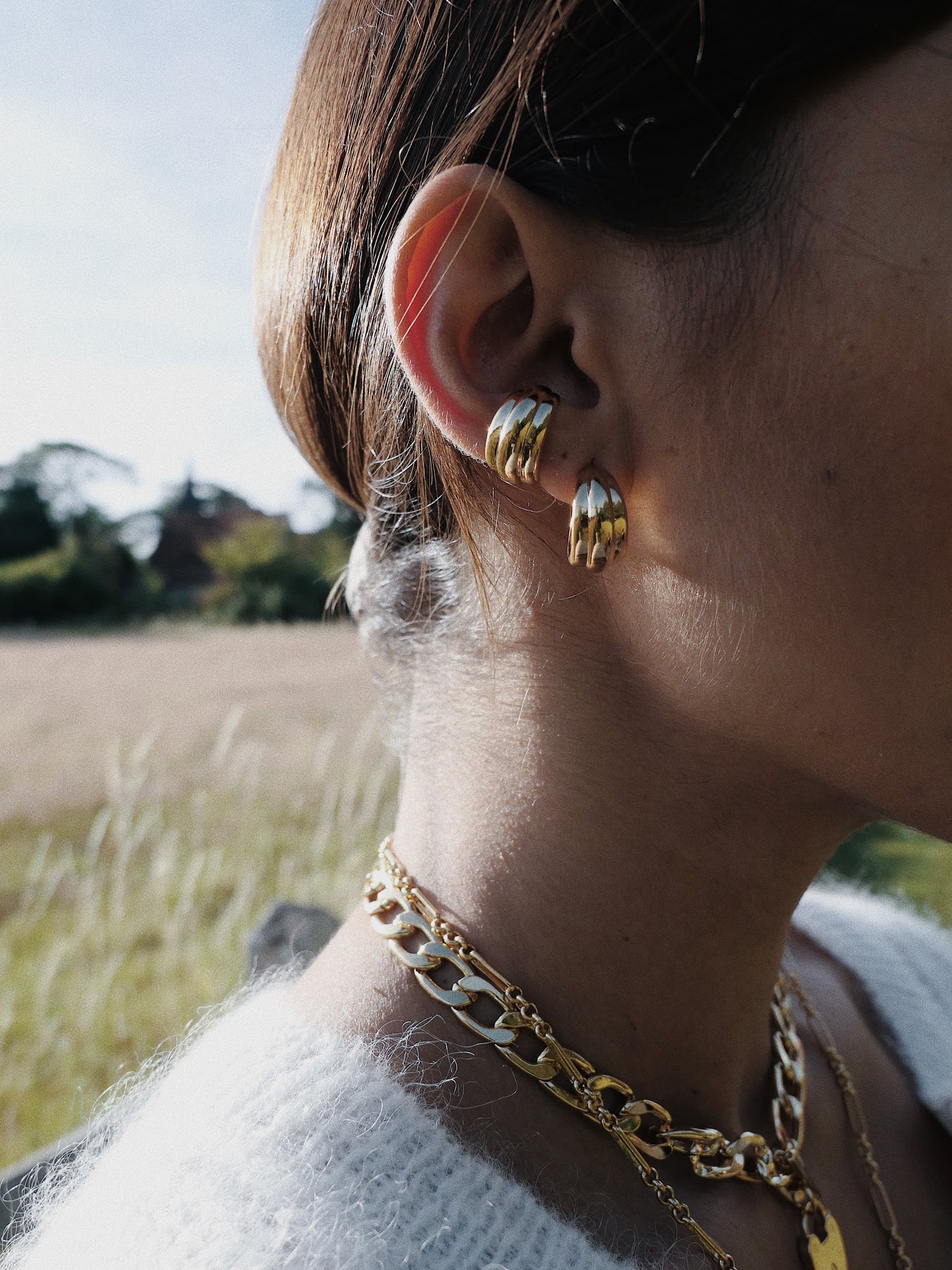 Voluminous Ear Cuff - Pale Gold