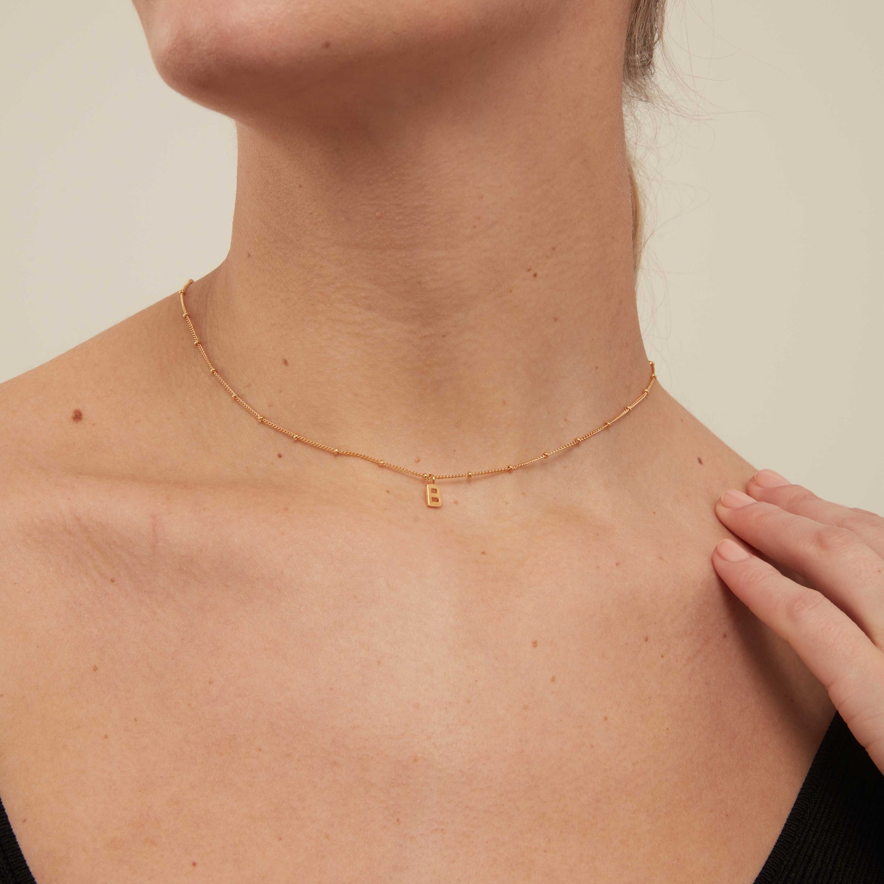 Initial B Satellite Chain Neck - Pale Gold