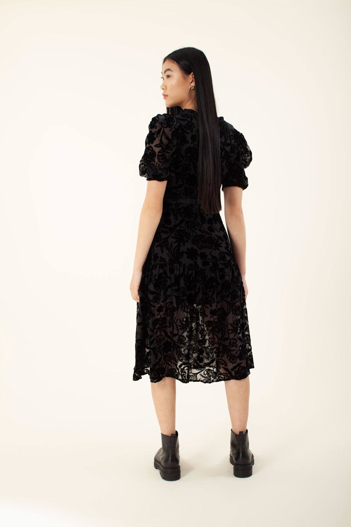 Kimbra Solid Dress - Black