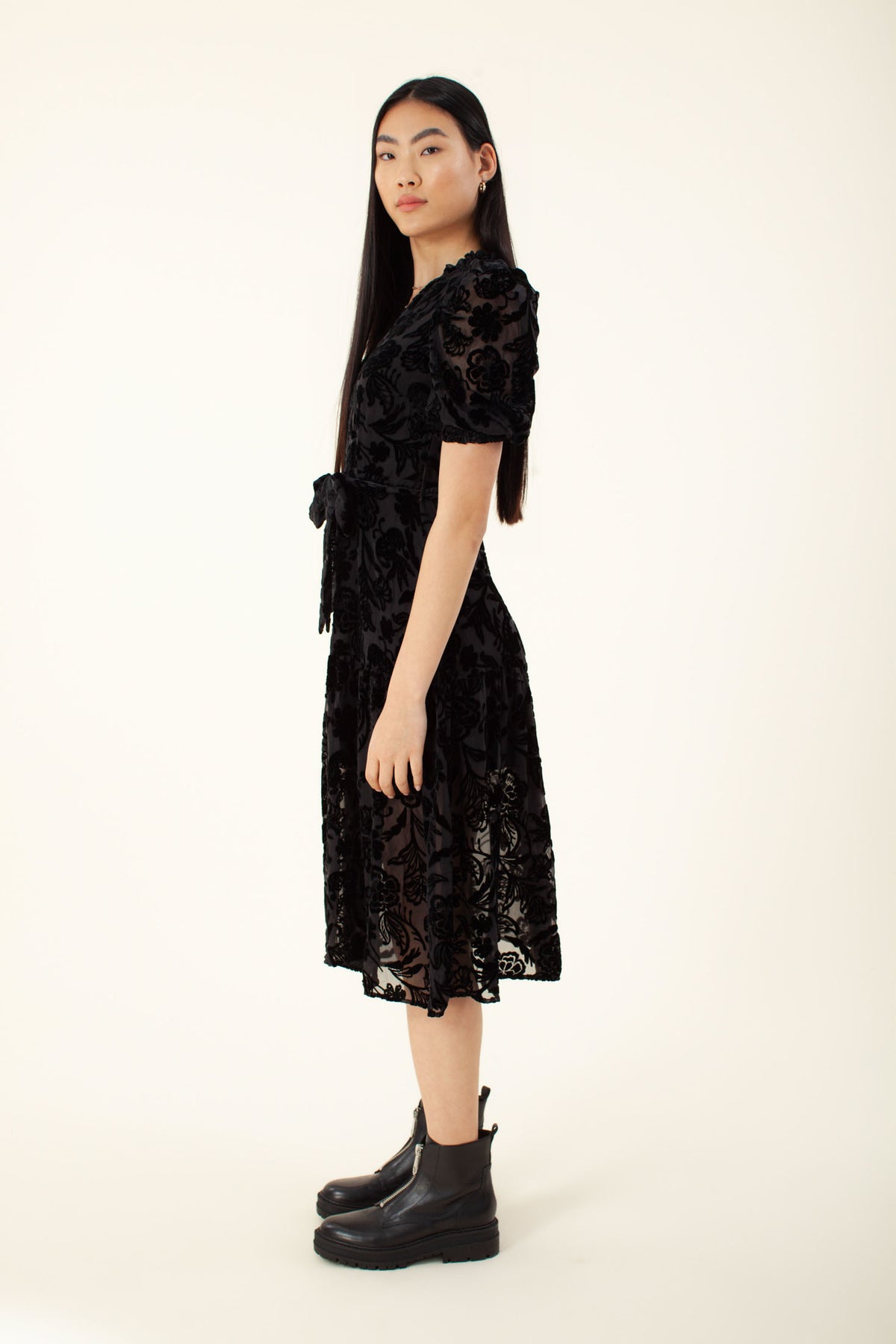 Kimbra Solid Dress - Black
