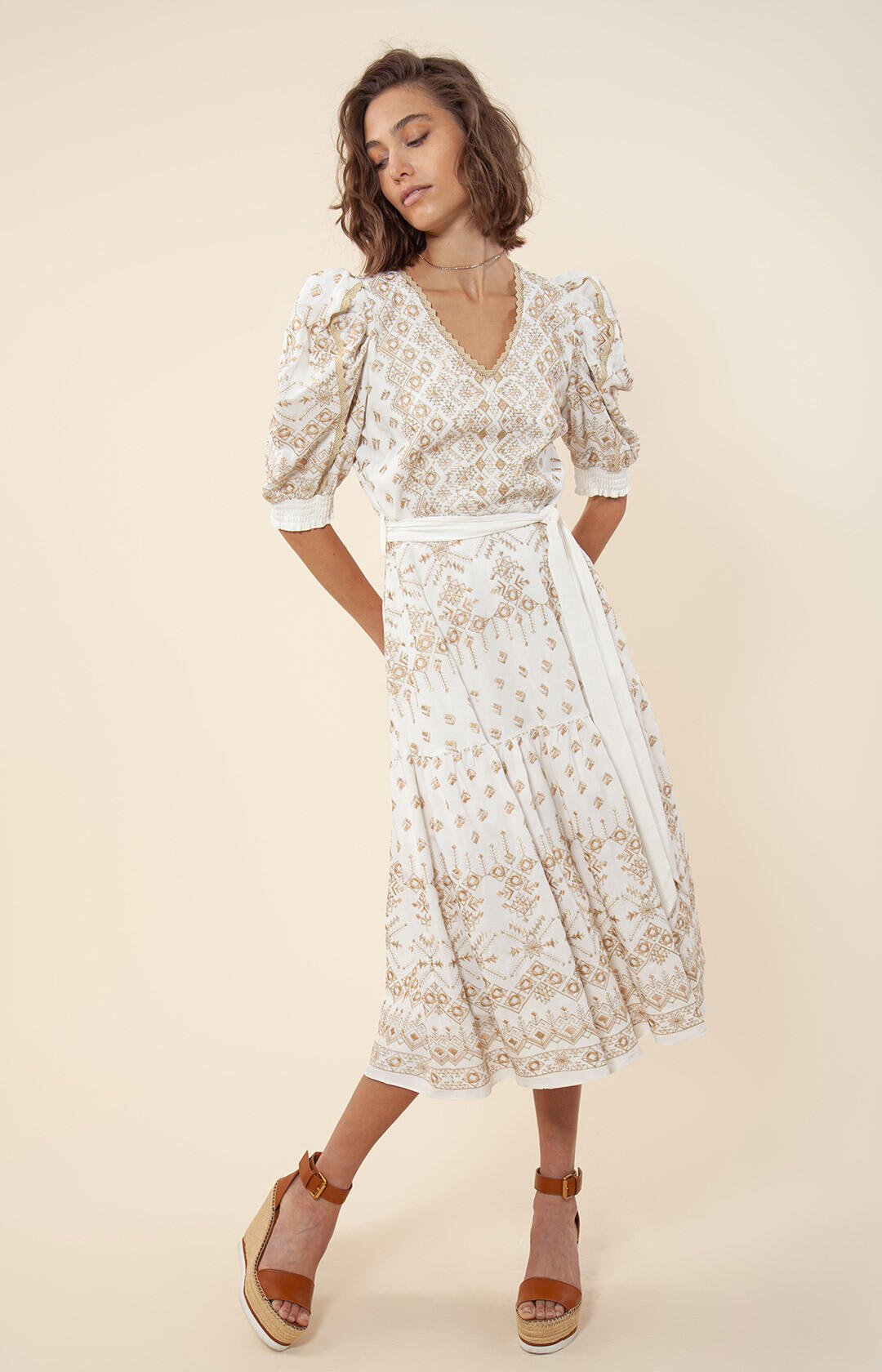 Logan Midi Dress Embrodery - Gold