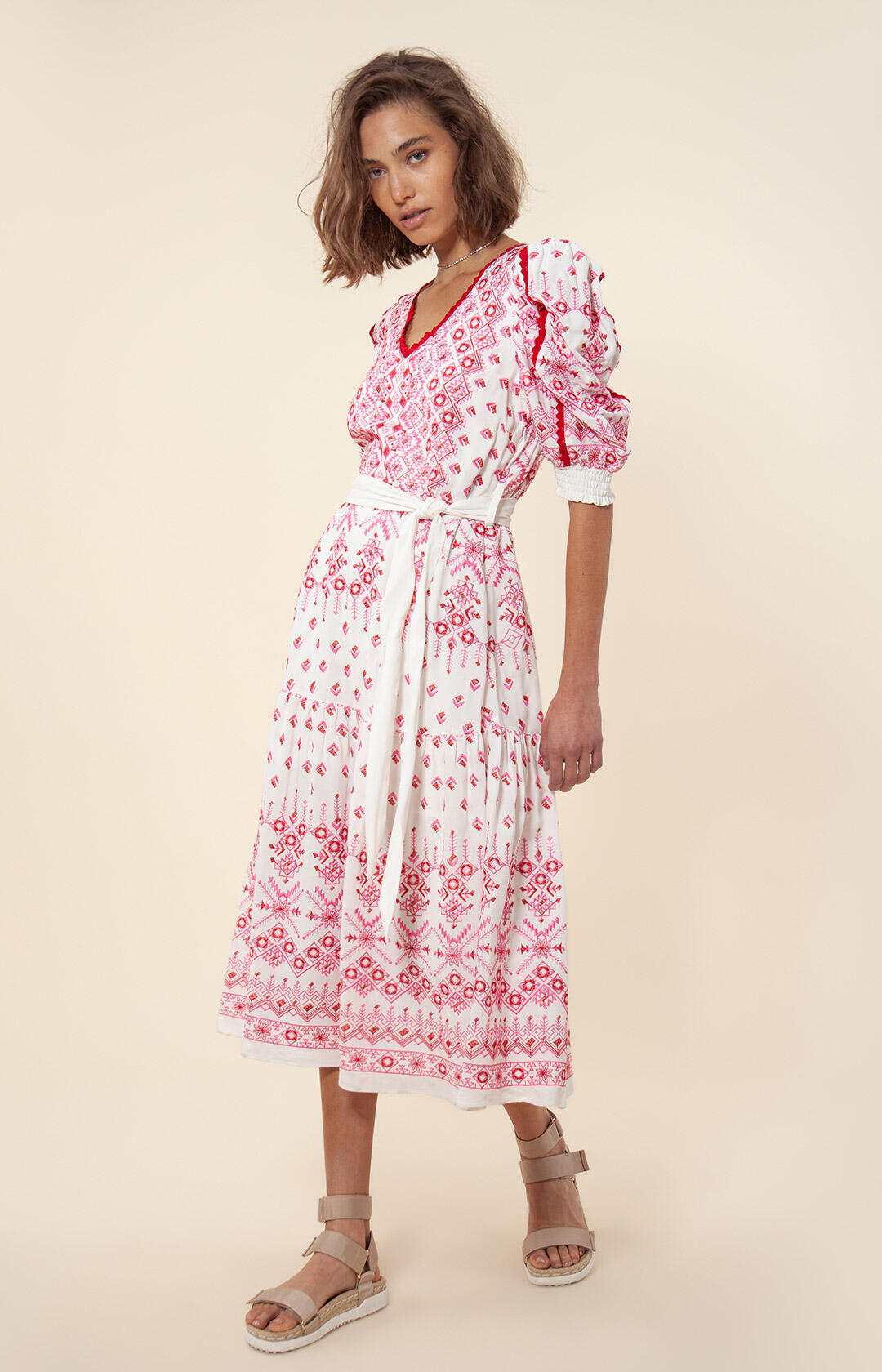 Logan Midi Dress Embrodery - Pink