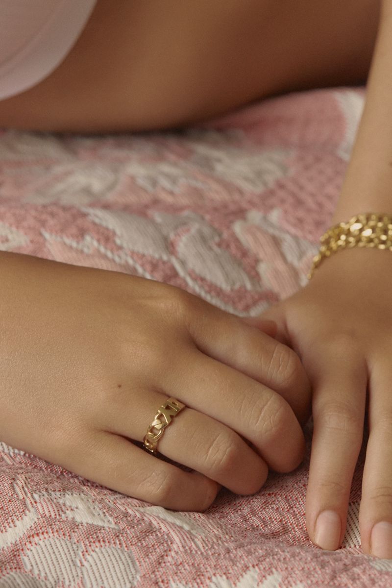 Family Ring - Gold