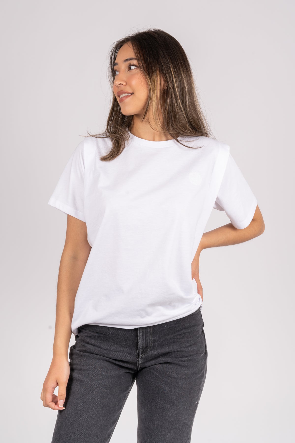Isol 11 - White