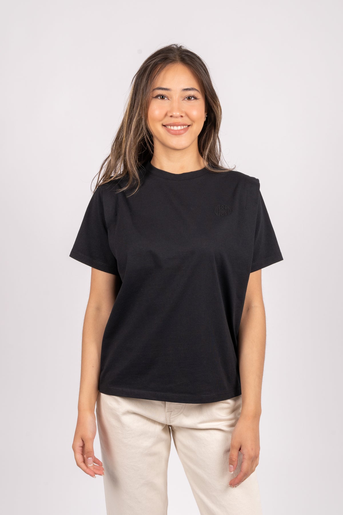 Isol 11 - Black