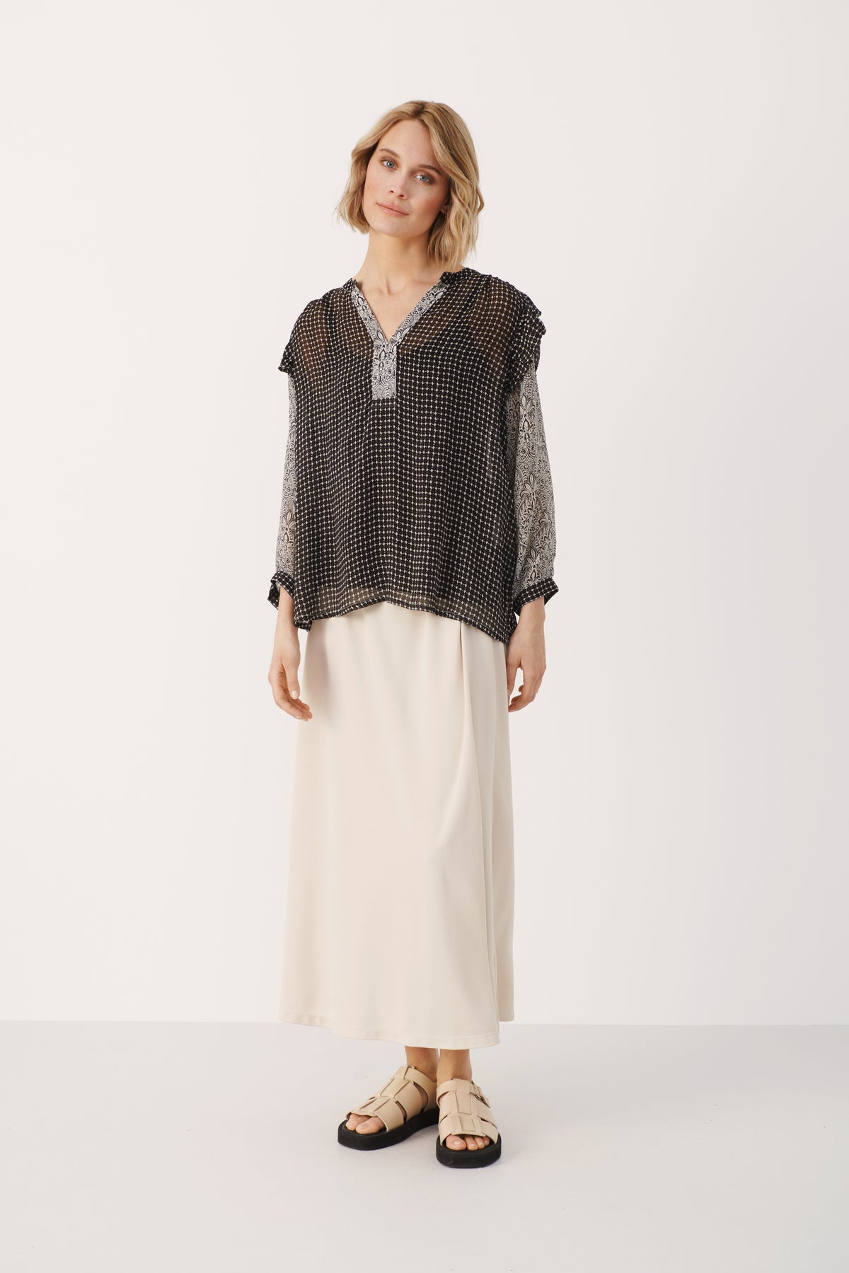 OrianaPW Blouse - Black Border Print