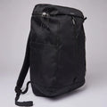 Sune - Black With Black Webbing