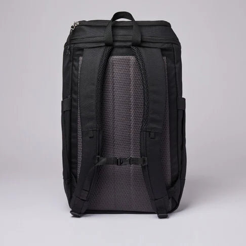 Sune - Black With Black Webbing