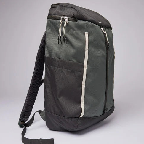 Sune - Multi Green With Green Webbing
