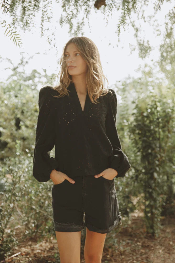 Karro Blouse - Black Flower Lace