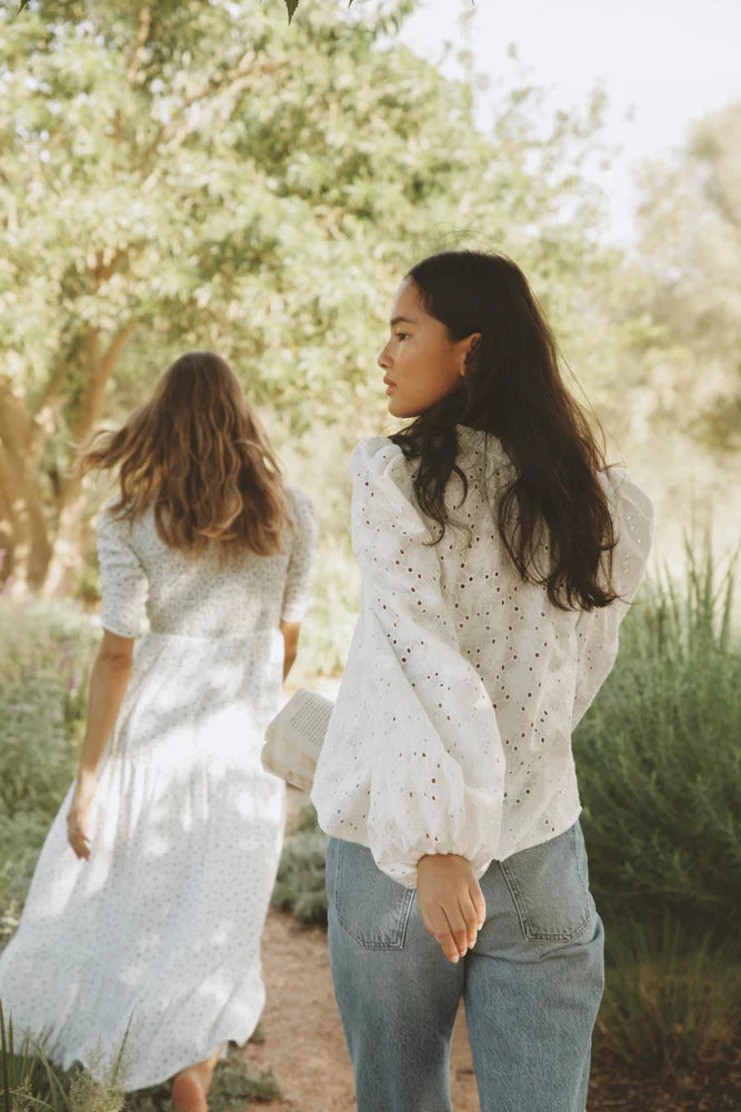 Karro Blouse - White Flower Lace