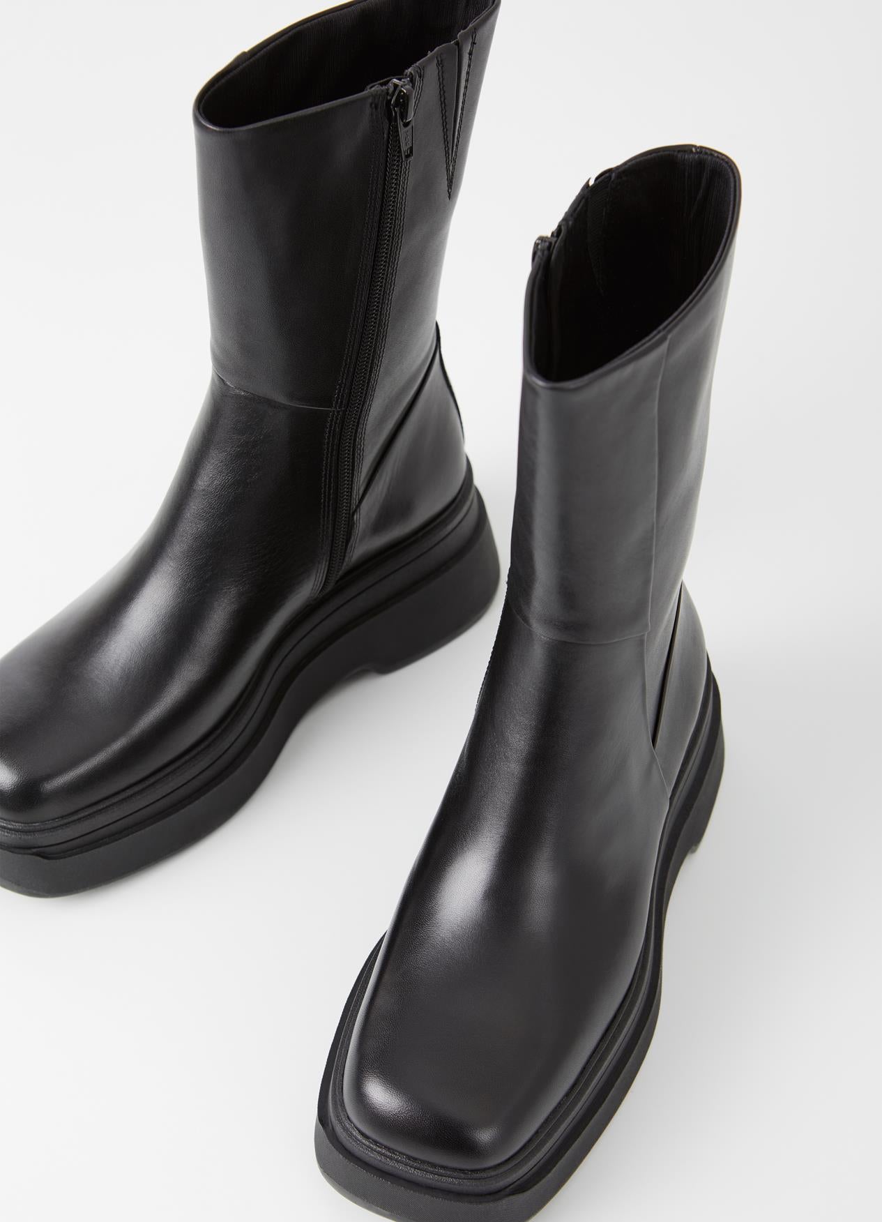 Carla Zipper Boots - Black