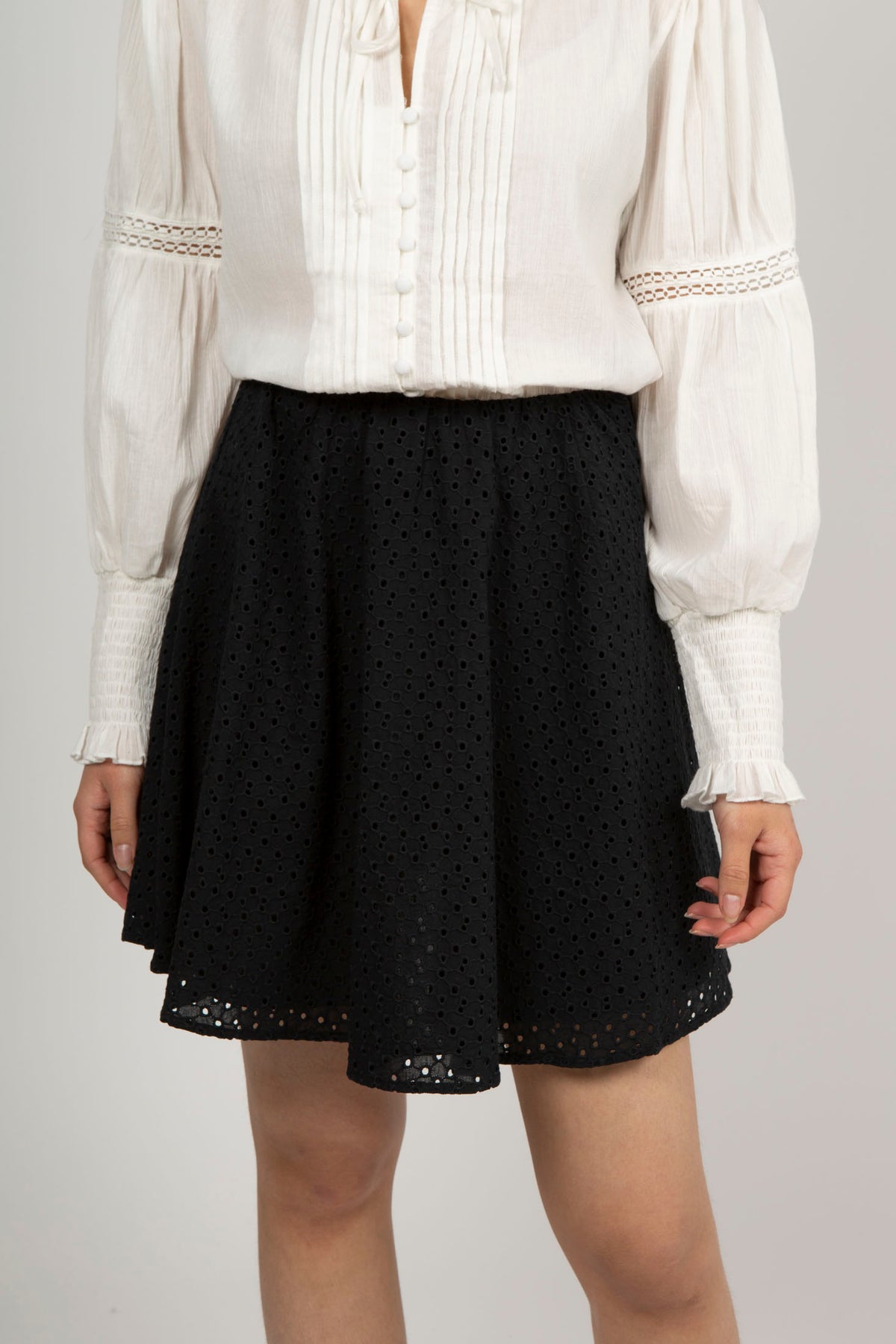Luna Broderie Anglaise Skirt - Anthracite Black