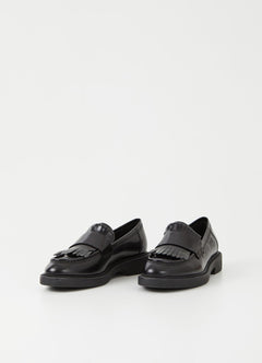 Alex W - Black