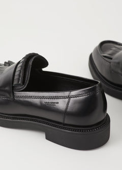 Alex W - Black