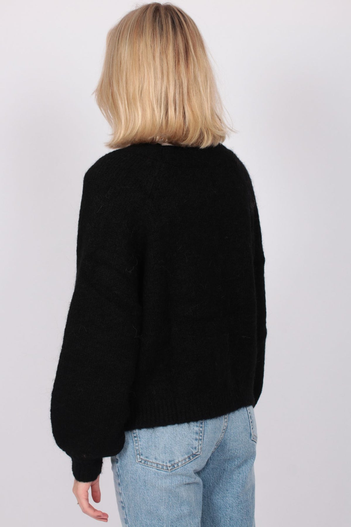 Hairy Knit Cardigan - Black - ByTimo - Gensere - VILLOID.no