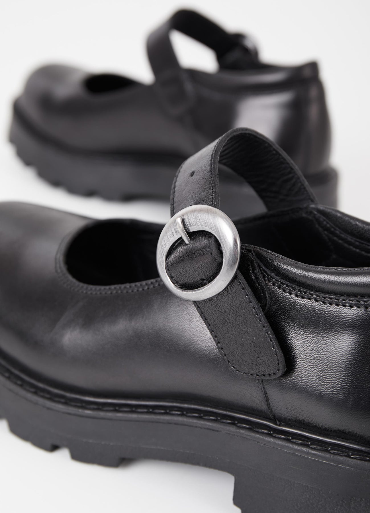 5349 Cosmo 2.0 - Black
